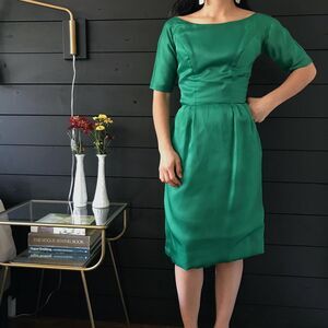 Vtg 60s handmade green wiggle dress satiny fabric‎ sheath XS party prom wedding
